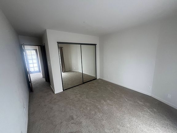 5th image of 1584 Redlands Pl #C