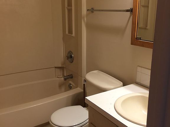 4th image of 1588 Coventry St APT 6B
