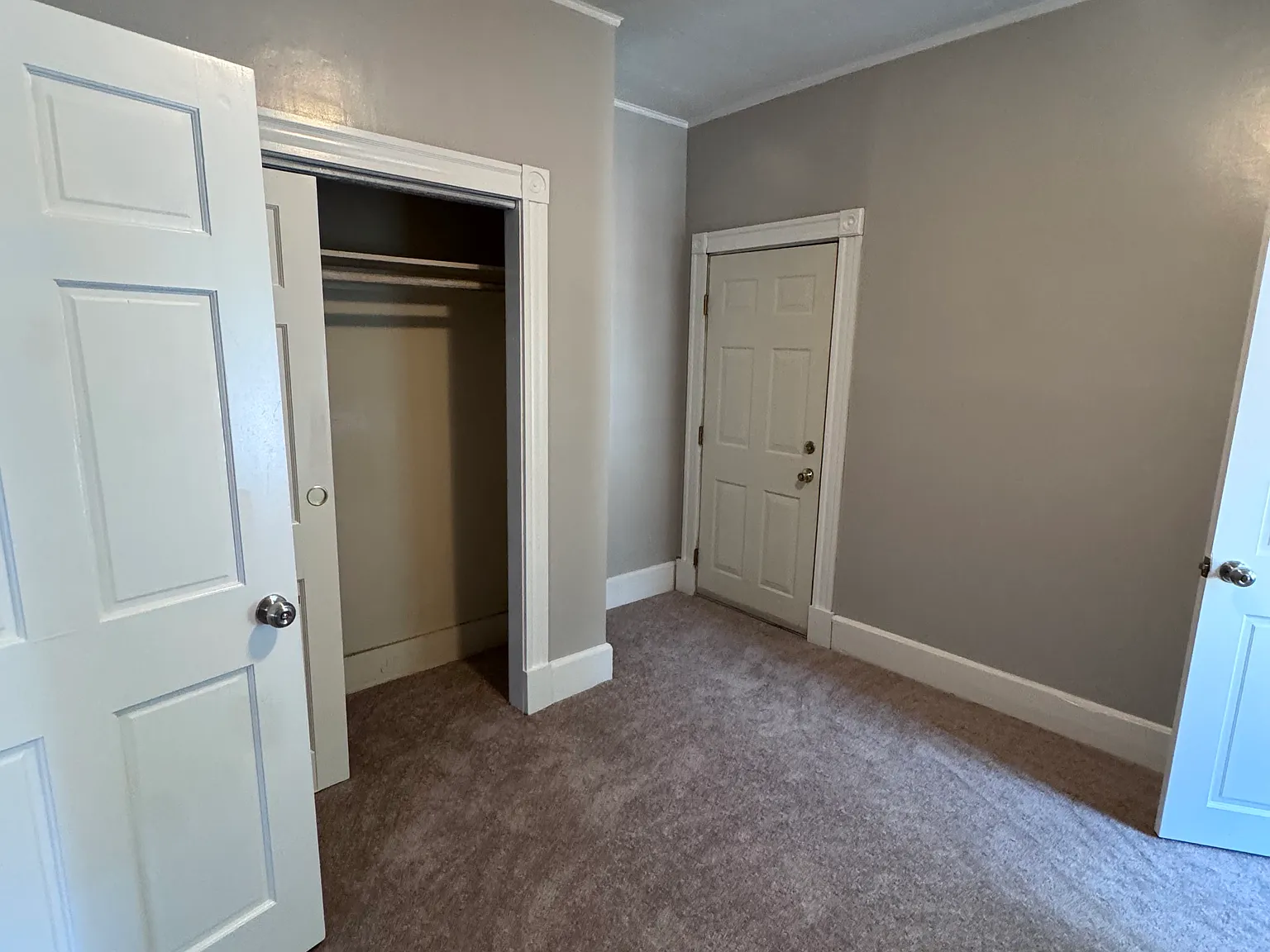 1 bed, 4839 sqft, $1,900 — Photo 3