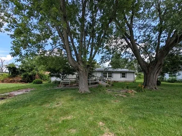 232 N Lincoln Ave, Eagarville, IL 62023