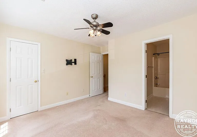 1022 S Main St #O — Photo 11