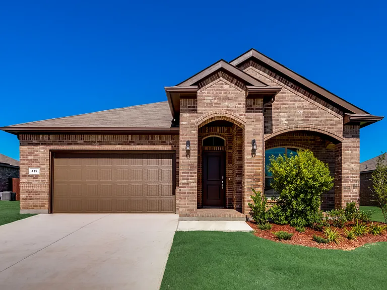 415 Helm Ln — Photo 9