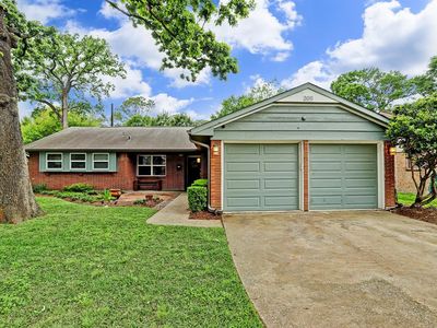 2011 Manila Ln, Houston, TX, 77043