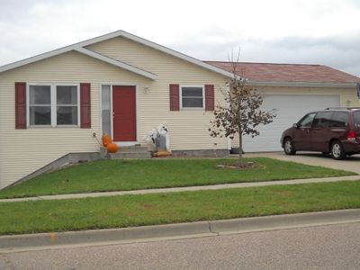 421 White Spruce Ave, Baraboo, WI, 53913