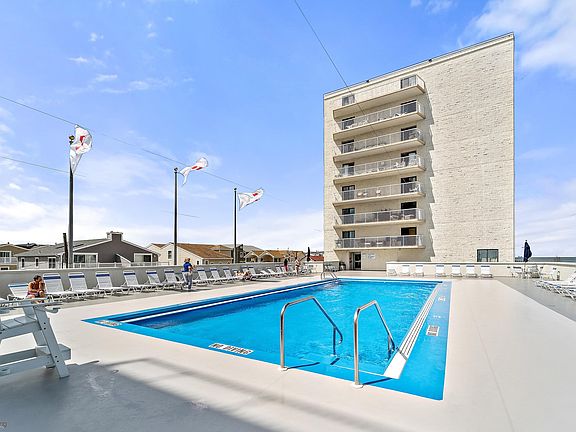 2nd image of 3500 Boardwalk APT 722