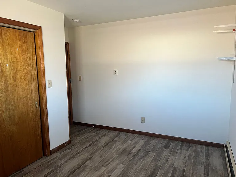 815 Charles St — Photo 4