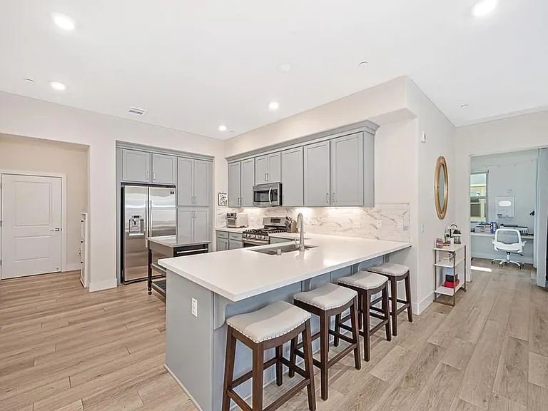 1000 Berryessa Ln #243 — Photo 8