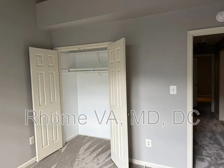 1404 Church Hill Pl — Photo 7