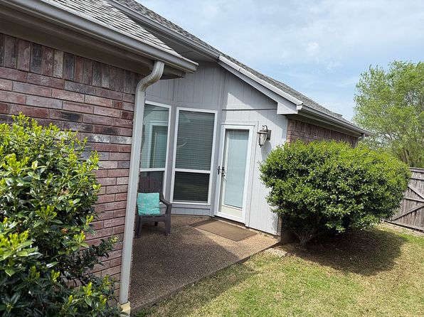 1332 Barclay Dr, Carrollton, TX 75007