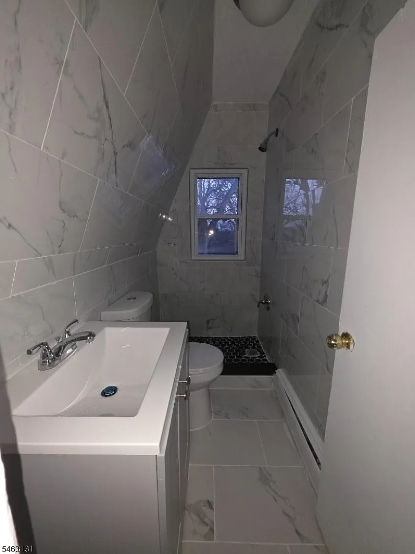 2 bed, 1.0 bath, $2,150 — Photo 4