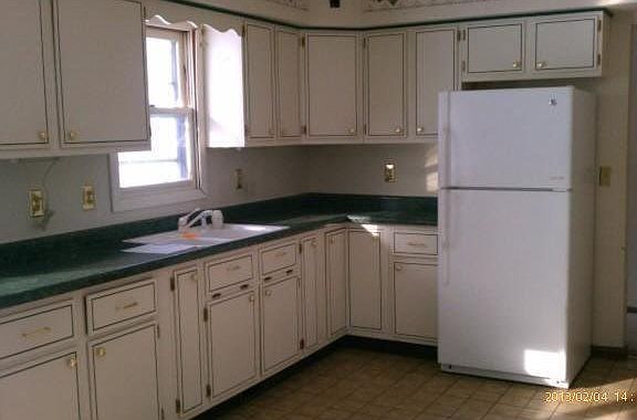 4th image of 407 Adams Drive W