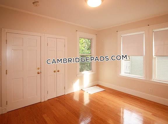 3rd image of 52 Maple Ave #U1aa