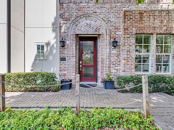 3rd image of 6014 Matthew Oaks Pl
