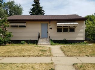 844 4th Ave W, Dickinson, ND 58601