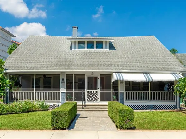 112 16th St W, Bradenton, FL 34205