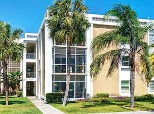 3020 NE 16th Ave APT 304, Fort Lauderdale, FL 33334