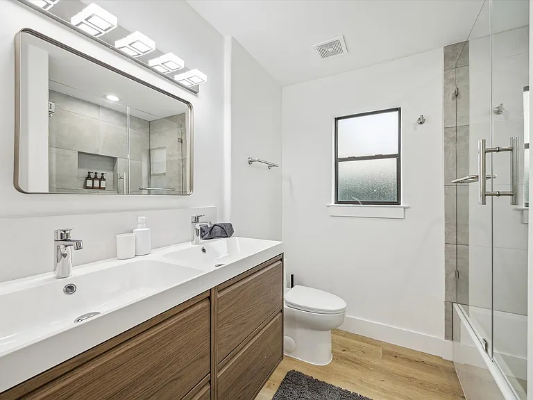 5631 Cerritos Dr — Photo 14