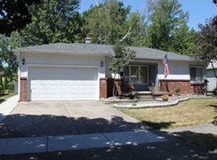 268 Roncroff Dr, North Tonawanda, NY 14120