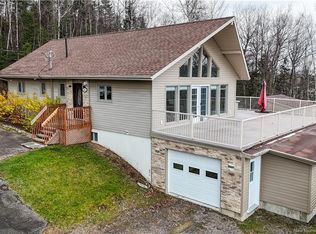 646 Davis St, Grand Falls, NB E3Z 1B3