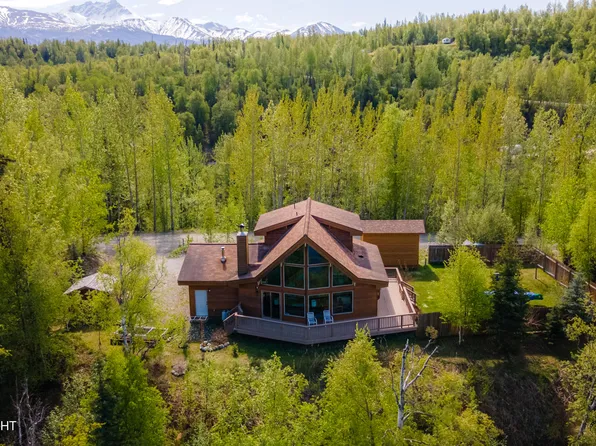 18365 E Twin Hills Ln, Sutton, AK 99674