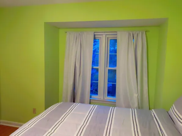 380 Hitchcock Rd, Waterbury, CT 06705