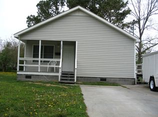 604 Hemlock St, Elizabeth City, NC 27909