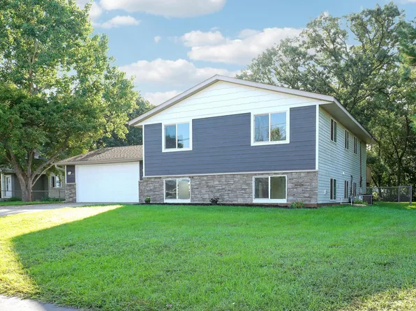 14545 Round Lake Blvd NW, Andover, MN 55304