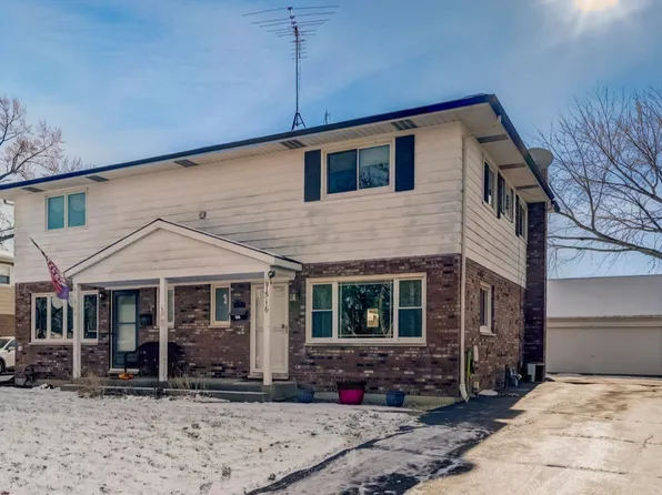 516 North Ave, Antioch, IL 60002