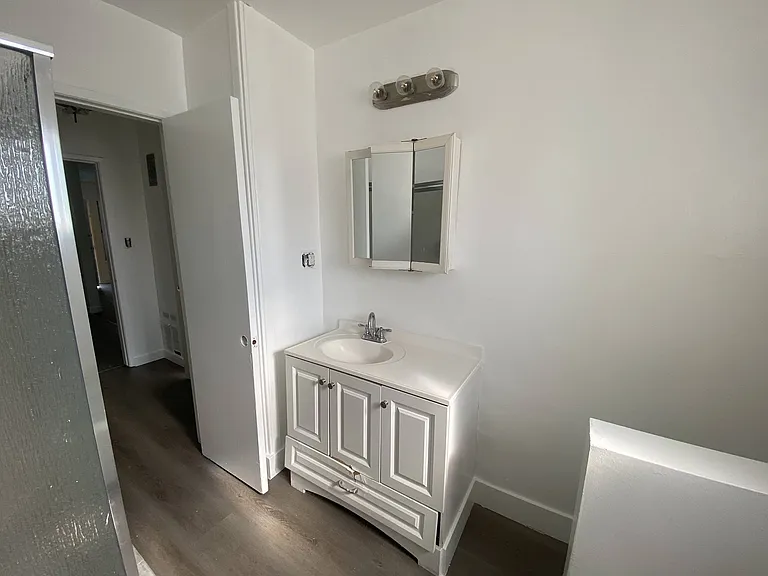 8751 W. Guthrie Ave. — Photo 14