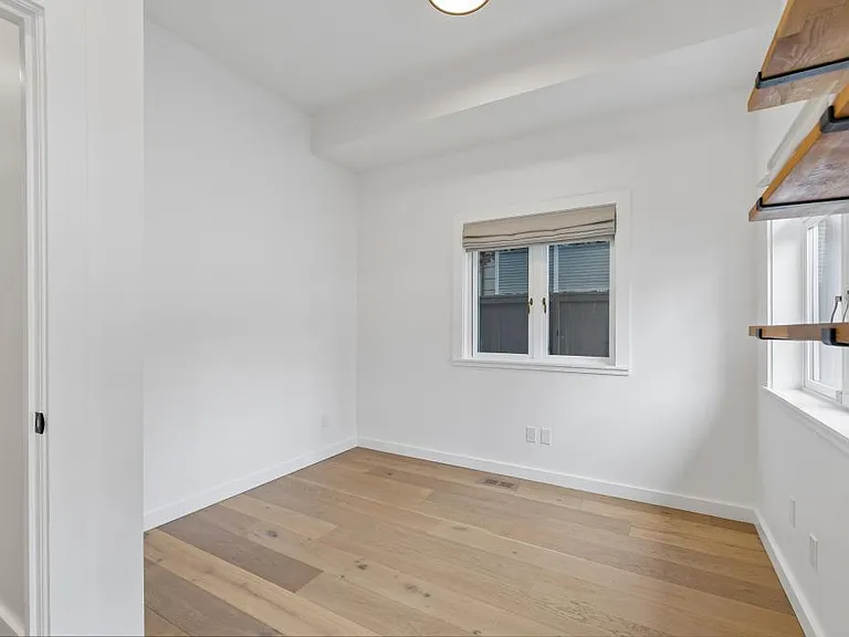 5932 California Ave SW #B — Photo 19