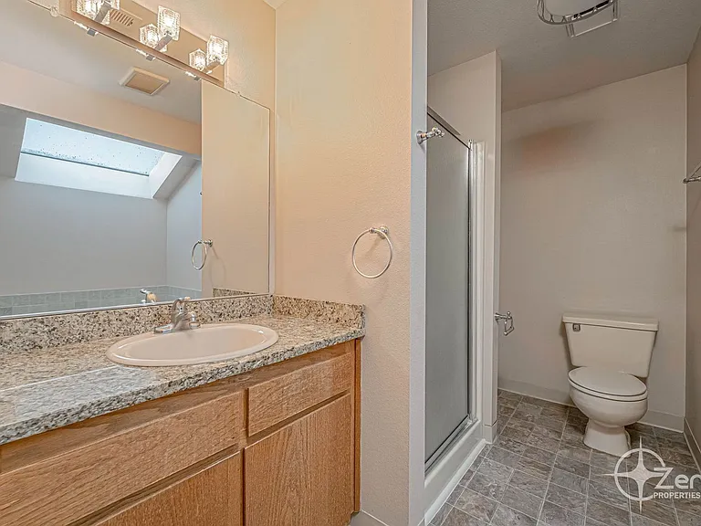 1401 SE Park Crest Ave — Photo 22