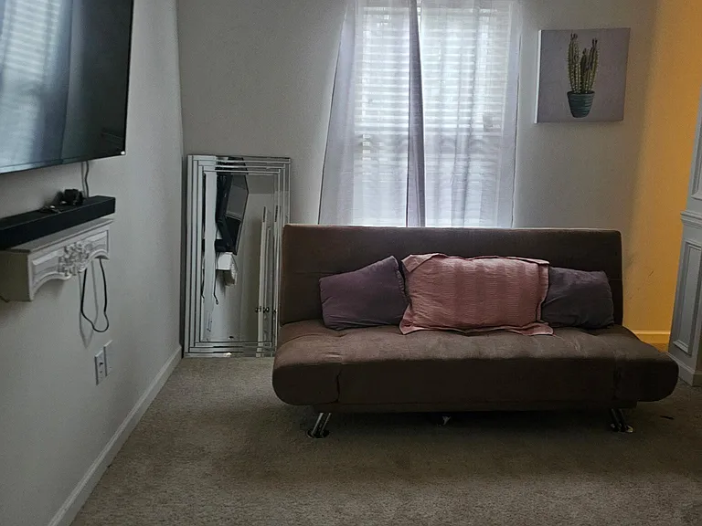 7823 Canterbury Ct — Photo 11