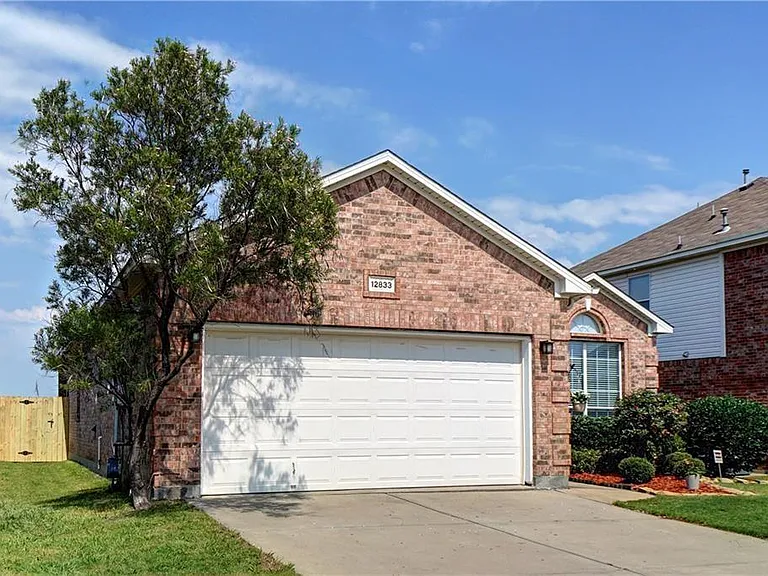 12833 Danville Dr — Photo 13