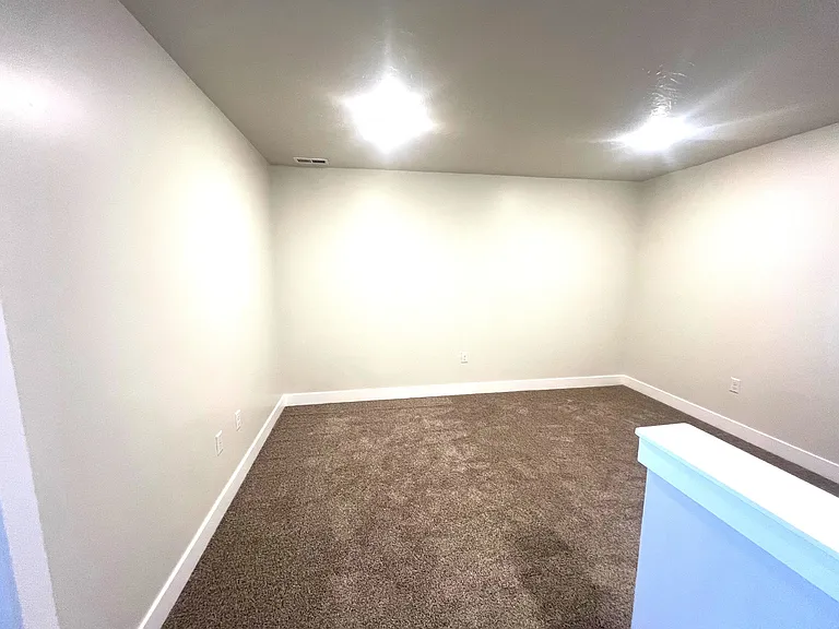 3199 W 1625 N #19 — Photo 9