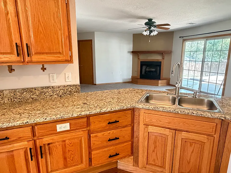 1810 W Marigold Dr — Photo 19