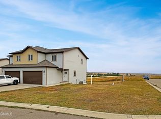 13697 Kristina St, Williston, ND 58801