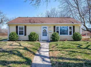 6701 N Campbell St, Gladstone, MO 64118