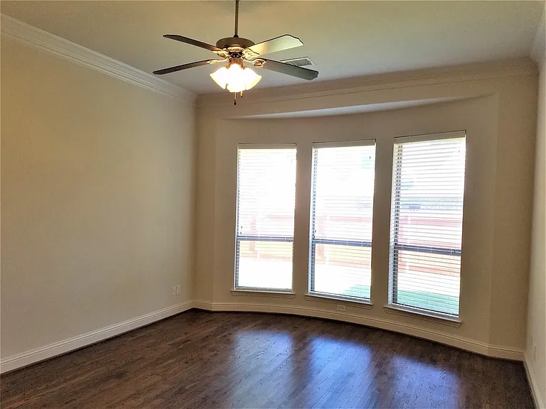 8714 Isaac St — Photo 31