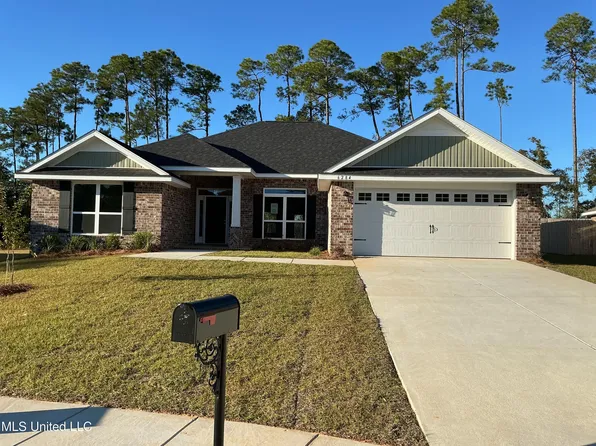 6284 Emerald Lake Dr, Biloxi, MS 39532