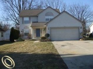3080 Crooks Rd, Rochester Hills, MI 48309