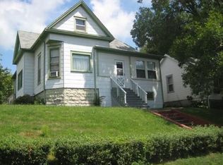 919 4th St, La Salle, IL 61301