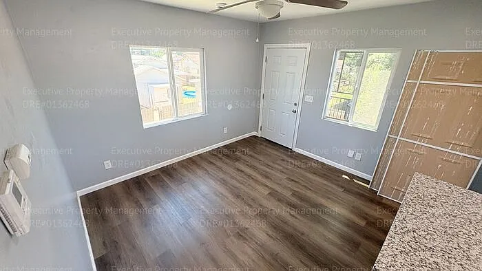 303 El Tejon Ave #B — Photo 9