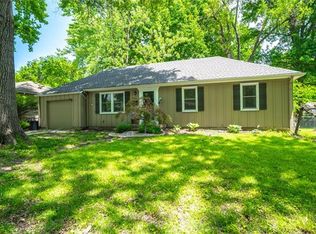 9249 Hardy St, Overland Park, KS 66212