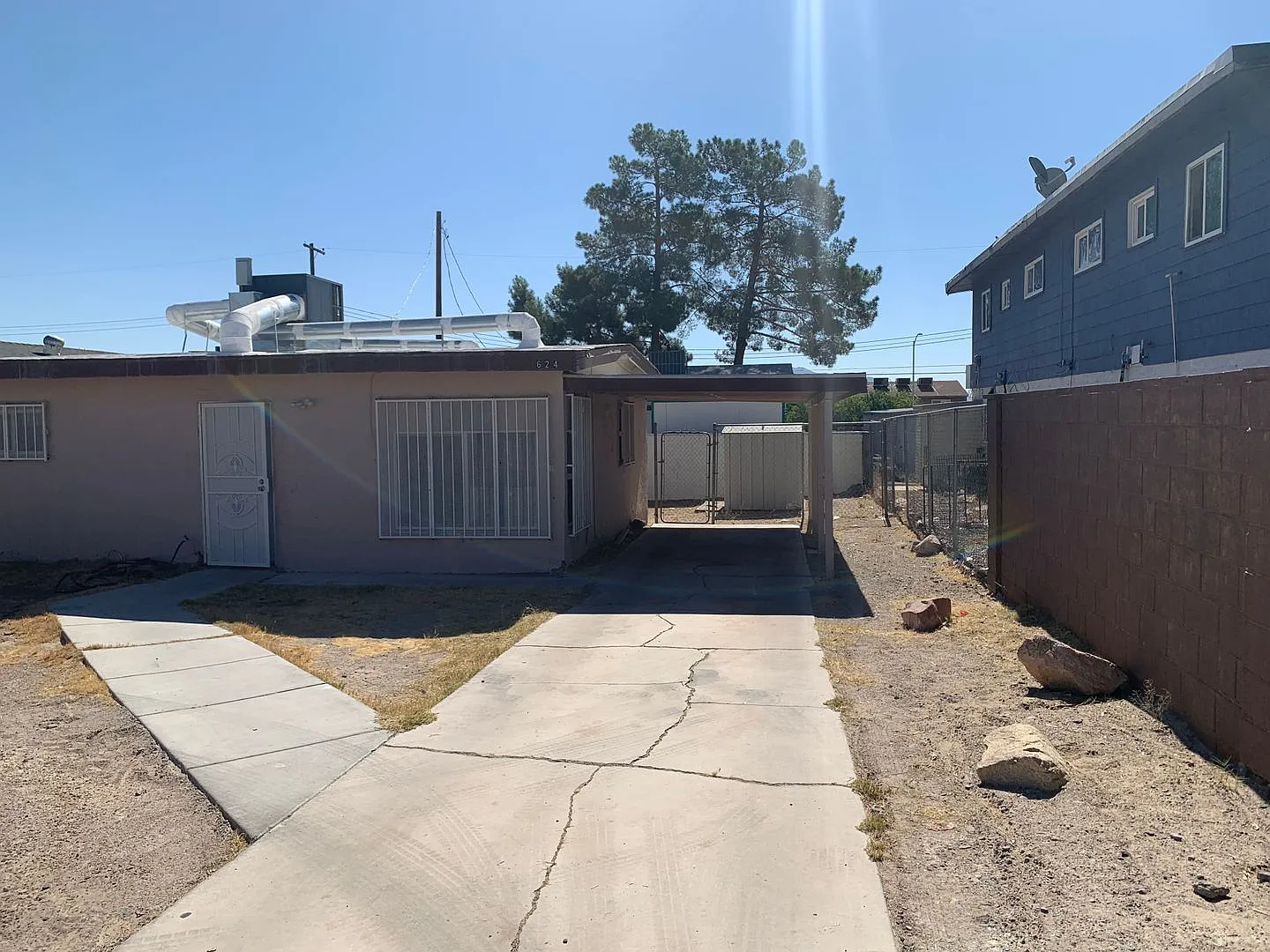 Charming Single-Story Home with Covered Carport in the Heart of Las Vegas! — Photo 2