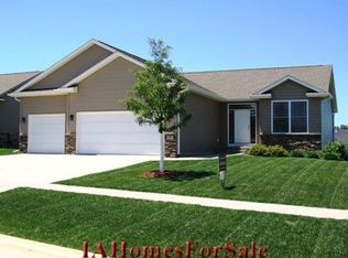 303 Thompson Dr, Atkins, IA 52206