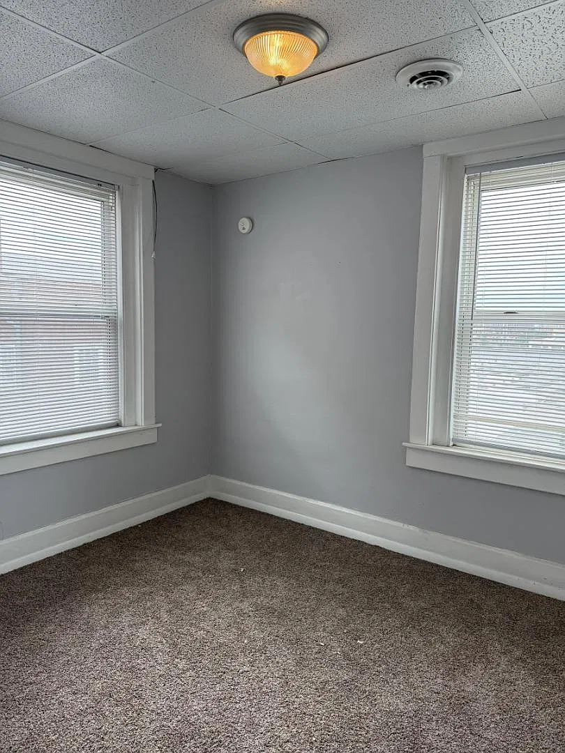 716-720 Faraon St - The Alexandria, Unit 10 — Photo 3