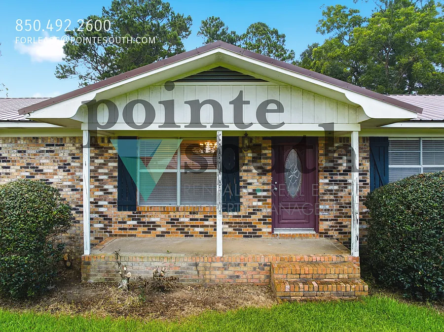 $500 OFF First Full Month's Rent at this Fairhope Home! — Photo 2