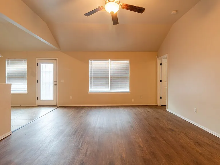 12509 Heritage Oaks Dr — Photo 5