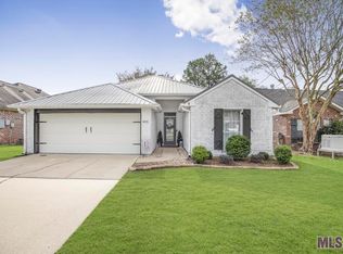 38135 E Lake Dr, Prairieville, LA 70769