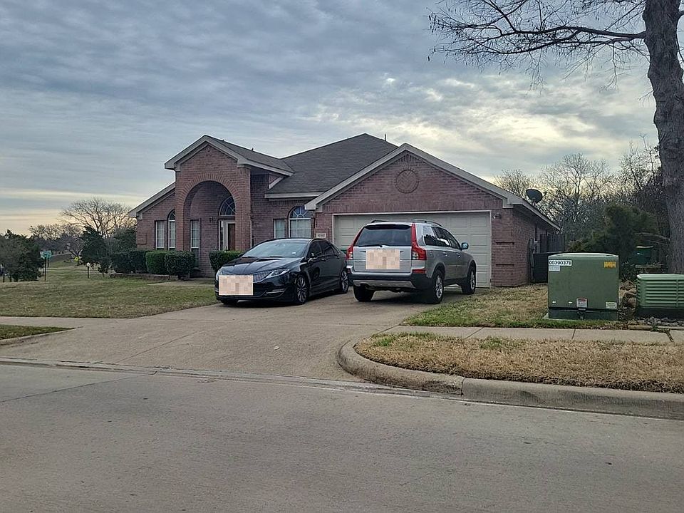 2nd image of 1092 Pondview Dr